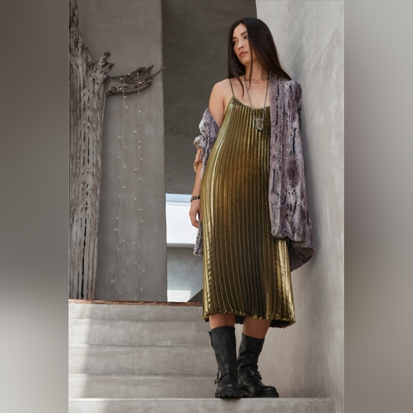 Johnny Was Golden Gem Pleated Midi Dress - Picture 7 of 14